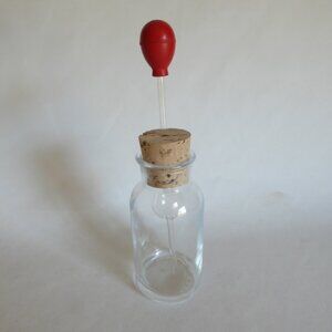 VINTAGE SAUNDERS APOTHECARY LABORATORY GLASS DROPPER OIL PERFUME BOTTLE ODDITY